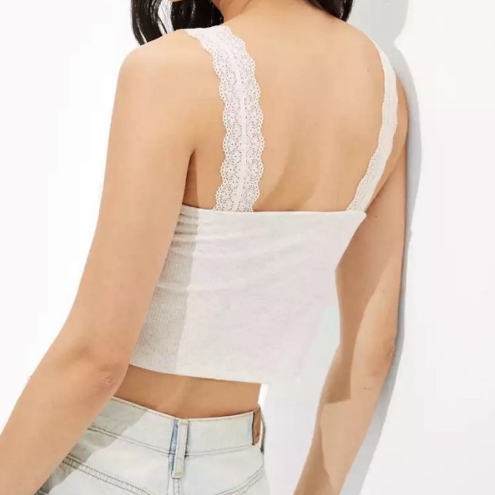 NWOT American Eagle Faded Gray Lace Cropped Cami